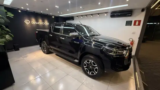 TOYOTA-HILUX-2.8 D-4D TURBO DIESEL CD SRX 4X4 AUTOMÁTICO TOYOTA-HILUX-2022
