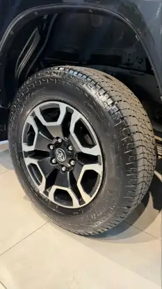 TOYOTA-HILUX-2022