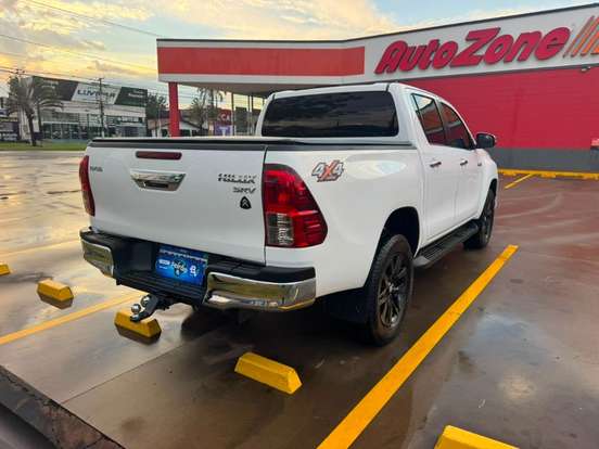 TOYOTA-HILUX-2.8 SRV 4X4 CD 16V DIESEL 4P AUTOMÁTICO TOYOTA-HILUX-2019