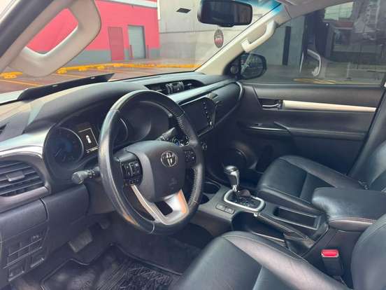TOYOTA-HILUX-2.8 SRV 4X4 CD 16V DIESEL 4P AUTOMÁTICO TOYOTA-HILUX-2019