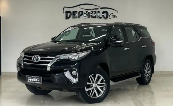 TOYOTA-HILUX SW4-2017