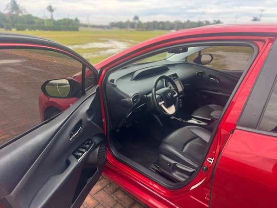 TOYOTA-PRIUS-1.8 16V HÍBRIDO 4P AUTOMÁTICO TOYOTA-PRIUS-2017
