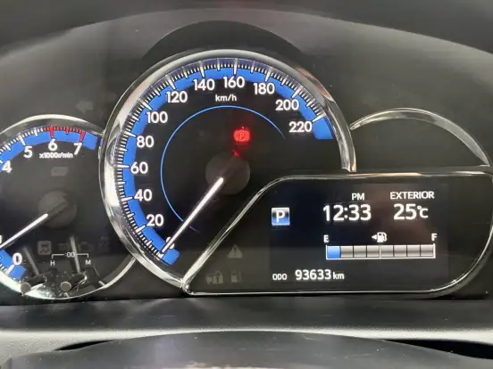 TOYOTA-YARIS-2021
