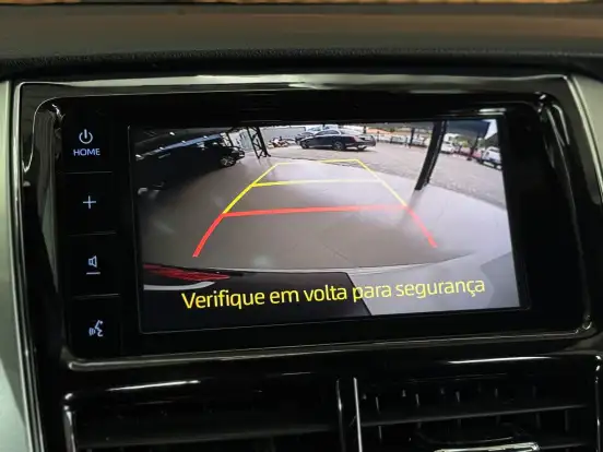 TOYOTA-YARIS-2019