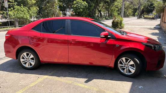 TOYOTA-COROLLA-2015