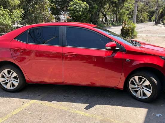TOYOTA-COROLLA-1.8 GLI 16V FLEX 4P AUTOMÁTICO TOYOTA-COROLLA-2015