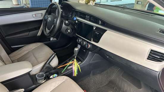 TOYOTA-COROLLA-2015