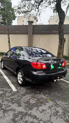 TOYOTA-COROLLA-2004