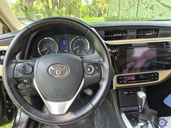 TOYOTA-COROLLA-2018