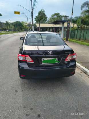 TOYOTA-COROLLA-2013