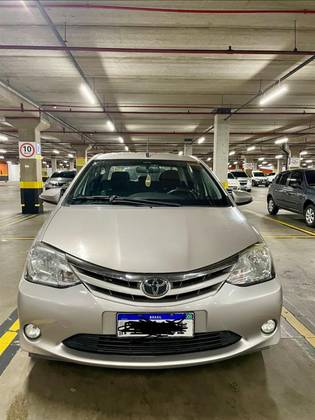 TOYOTA ETIOS 1.5 XLS SEDAN 16V FLEX 4P AUTOMÁTICO