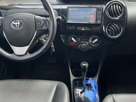 TOYOTA-ETIOS-1.5 XLS SEDAN 16V FLEX 4P AUTOMÁTICO TOYOTA-ETIOS-2017