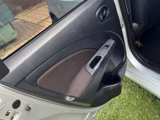 TOYOTA-ETIOS-1.5 XLS SEDAN 16V FLEX 4P AUTOMÁTICO TOYOTA-ETIOS-2017