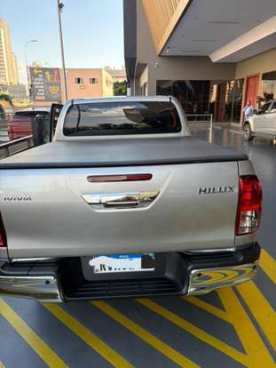 TOYOTA-HILUX-2022