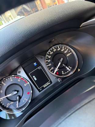 TOYOTA-HILUX-2022