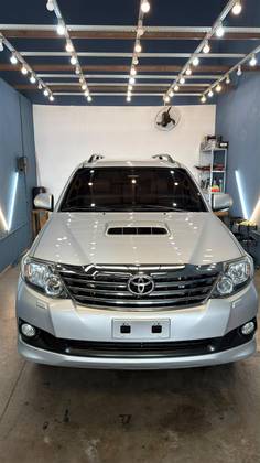 TOYOTA HILUX SW4 3.0 SRV 4X4 16V TURBO INTERCOOLER DIESEL 4P AUTOMÁTICO