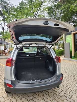 TOYOTA-RAV4-2014