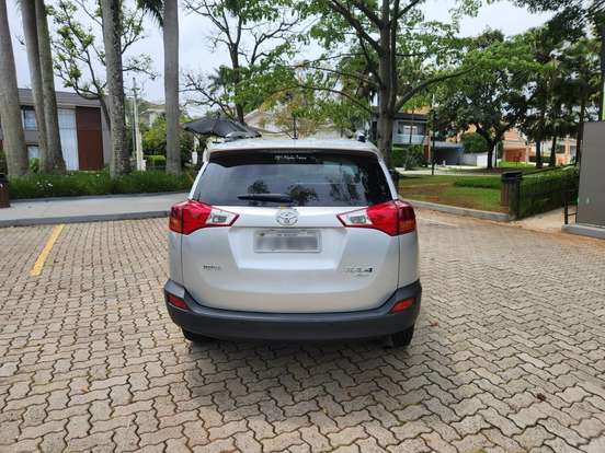 TOYOTA-RAV4-2.0 4X4 16V GASOLINA 4P AUTOMÁTICO TOYOTA-RAV4-2014