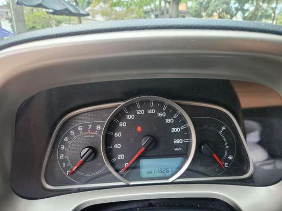 TOYOTA-RAV4-2014