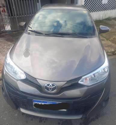 TOYOTA-YARIS-2018