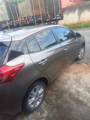 TOYOTA-YARIS-2018
