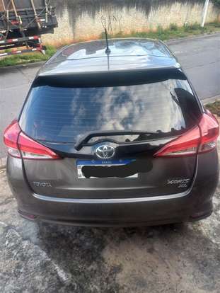 TOYOTA-YARIS-2018