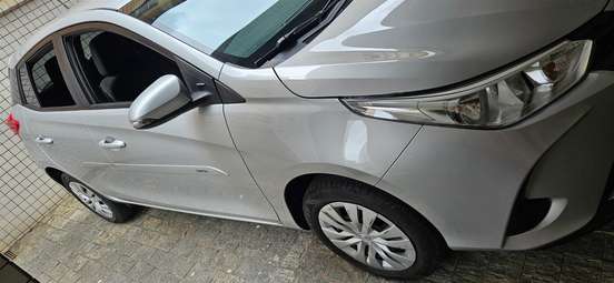 TOYOTA-YARIS-2022