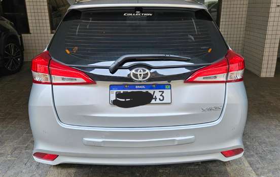 TOYOTA-YARIS-2022