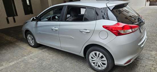 TOYOTA-YARIS-2022