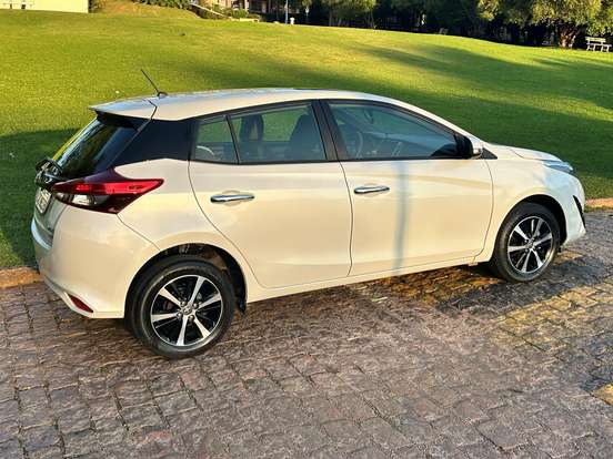 TOYOTA-YARIS-1.5 16V FLEX XLS CONNECT MULTIDRIVE TOYOTA-YARIS-2019