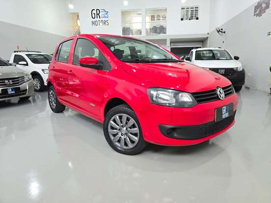 VOLKSWAGEN-FOX-2014