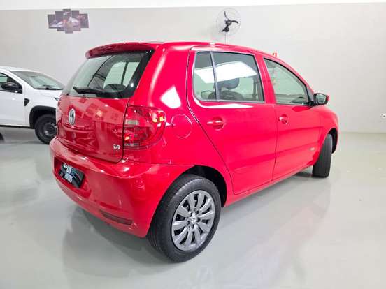 VOLKSWAGEN-FOX-2014