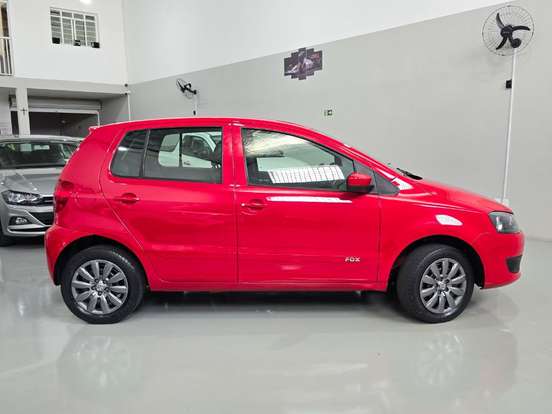VOLKSWAGEN-FOX-1.6 MI 8V FLEX 4P MANUAL VOLKSWAGEN-FOX-2014