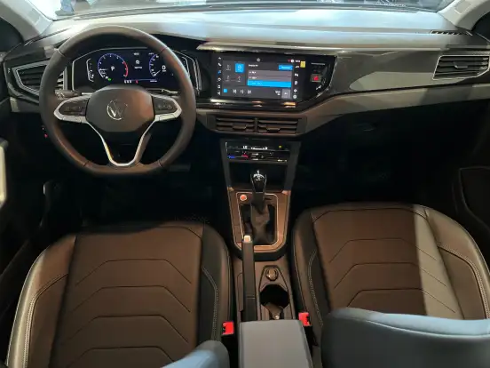 VOLKSWAGEN-POLO-2025