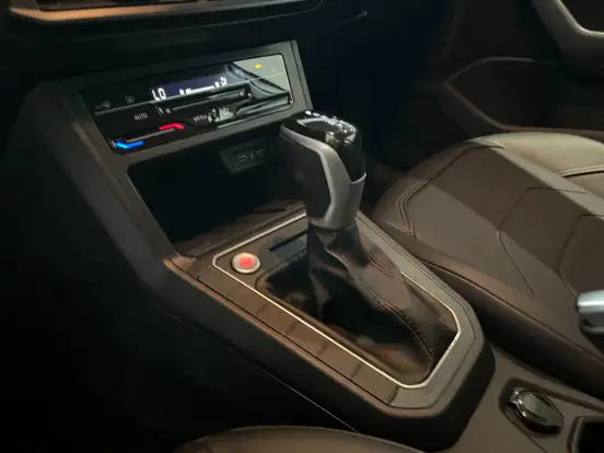 VOLKSWAGEN-POLO-2025