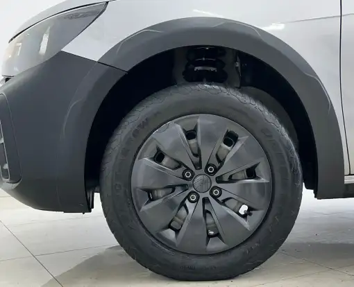 VOLKSWAGEN-SAVEIRO-2023