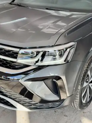 VOLKSWAGEN-TAOS-2023