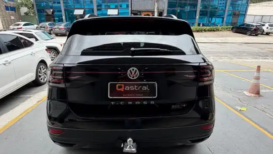 VOLKSWAGEN-T-CROSS-1.0 200 TSI TOTAL FLEX AUTOMÁTICO VOLKSWAGEN-T-CROSS-2019