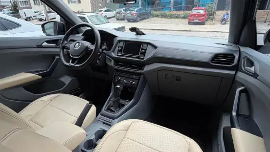 VOLKSWAGEN-T-CROSS-1.0 200 TSI TOTAL FLEX AUTOMÁTICO VOLKSWAGEN-T-CROSS-2019