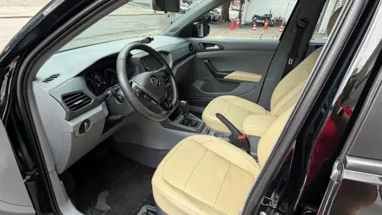 VOLKSWAGEN-T-CROSS-1.0 200 TSI TOTAL FLEX AUTOMÁTICO VOLKSWAGEN-T-CROSS-2019