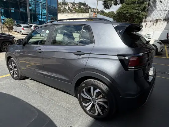 VOLKSWAGEN-T-CROSS-1.0 200 TSI TOTAL FLEX AUTOMÁTICO VOLKSWAGEN-T-CROSS-2025
