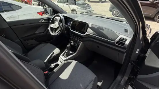 VOLKSWAGEN-T-CROSS-2025