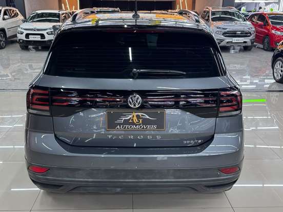 VOLKSWAGEN-T-CROSS-1.0 200 TSI TOTAL FLEX AUTOMÁTICO VOLKSWAGEN-T-CROSS-2021