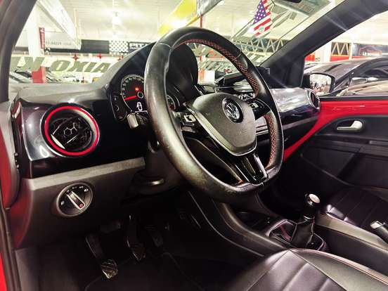 VOLKSWAGEN-UP-1.0 TSI PEPPER 12V FLEX 4P MANUAL VOLKSWAGEN-UP-2018