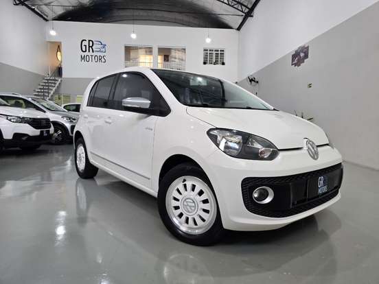 VOLKSWAGEN-UP-2015