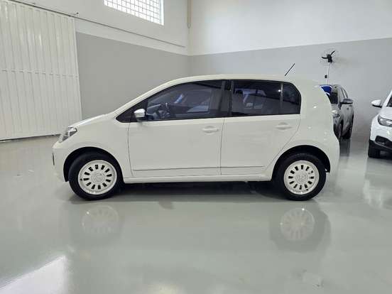 VOLKSWAGEN-UP-2015