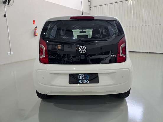 VOLKSWAGEN-UP-2015
