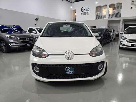 VOLKSWAGEN-UP-2015