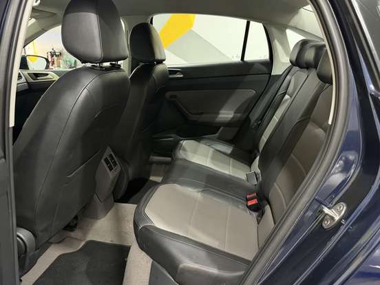 VOLKSWAGEN-VIRTUS-1.0 200 TSI HIGHLINE AUTOMÁTICO VOLKSWAGEN-VIRTUS-2018