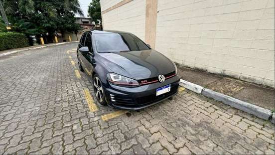 VOLKSWAGEN-GOLF-2017